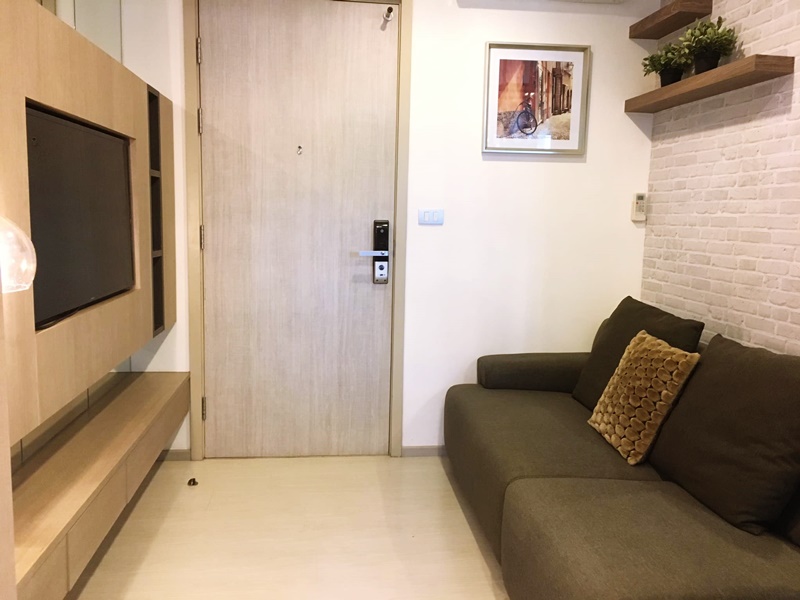 ให้เช่าคอนโด ริทึ่ม สุขุมวิท 36-38 พื้นที่ 33 ตร.ม. 1 ห้องนอน ให้เช่า 18,000 บ/ด