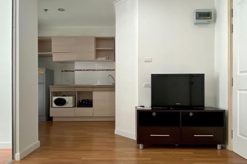 ให้เช่าคอนโด ลุมพินี เพลส รัชโยธิน พื้นที่ 28 ตร.ม. 1 ห้องนอน ให้เช่า 10,000 บ/ด