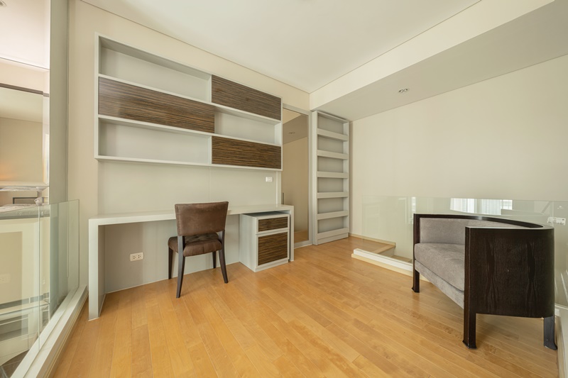 ขายคอนโด วิลล่า อโศก พื้นที่ 80.09 ตร.ม. 1 ห้องนอน ขาย 10.5 ล้านบาท