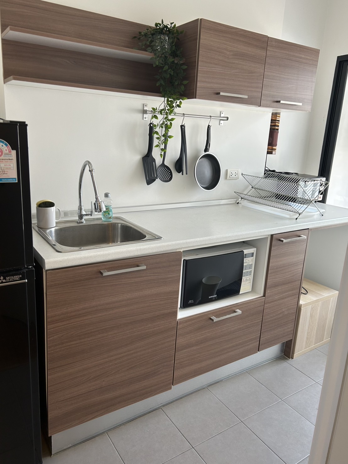 ให้เช่าคอนโด เดอะ ทรี อินเตอร์เชนจ์ พื้นที่ 36 ตร.ม. 1 ห้องนอน ชั้นสูง