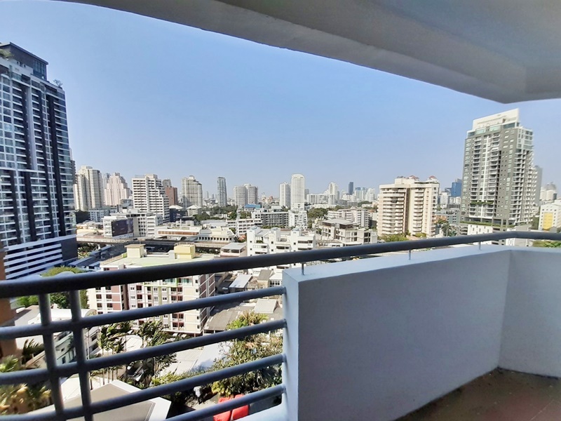 ให้เช่าคอนโด เดอะ วอเตอร์ฟอร์ด ไดมอนด์ สุขุมวิท 30/1 146 ตรม. 3 ห้องนอน 45,000 บ/ด