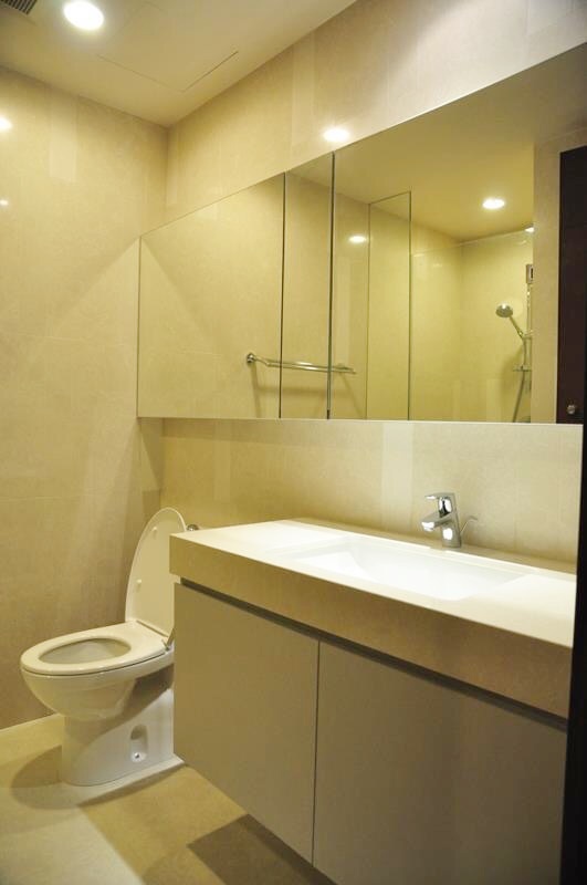 ให้เช่าคอนโด ควอทโทร บาย แสนสิริ พื้นที่ 84 ตร.ม. 2 ห้องนอน ให้เช่า 75,000 บ/ด