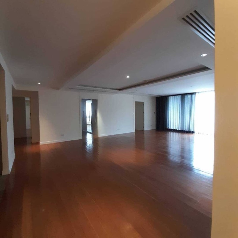 ขาย/ให้เช่า ลา ซิตต้า เพนท์เฮ้าส์ 165 ตร.ม. 3 ห้องนอน เช่า 100,000 บ/ด ขาย 31 ล้านบาท