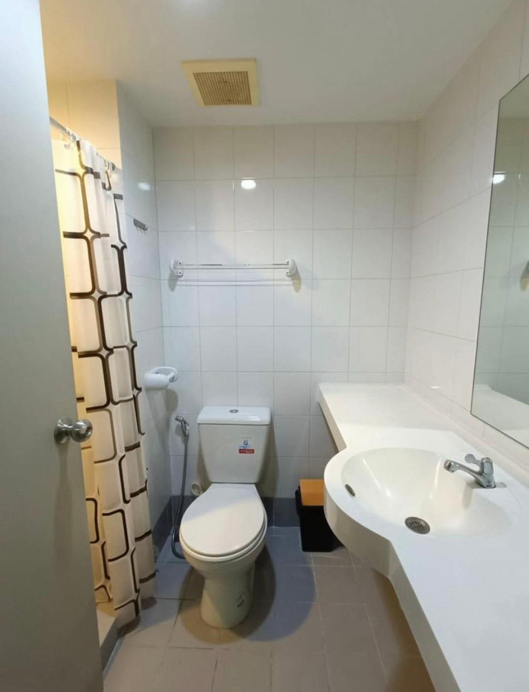 ให้เช่าคอนโด แชปเตอร์ วัน โมเดิร์น ดัทช์ พื้นที่ 30 ตร.ม 1 ห้องนอน ราคา 8,500 บาท/เดือน