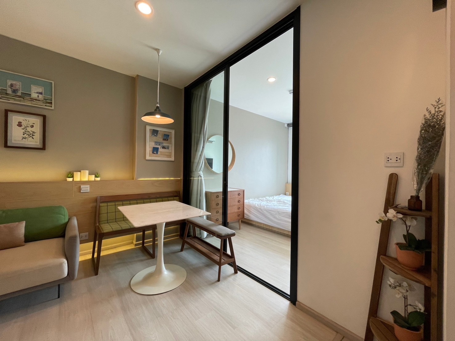 ให้เช่าคอนโดไลฟ์ อโศก พื้นที่ 35 ตร.ม. 1 ห้องนอน เช่า 20,500 บ/ด