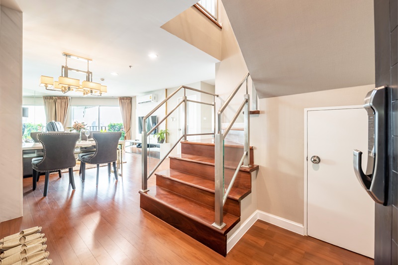 ขาย/ให้เช่า เบลล์ แกรนด์ พระราม 9 108 ตร.ม. 3 ห้องนอน เช่า 90,000 บ/ด ขาย 22 ลบ.