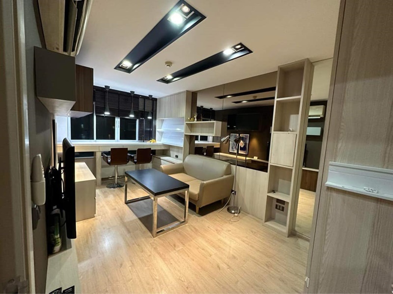 ให้เช่าคอนโด เอลลิโอ เดลเรย์ พื้นที่ 34 ตร.ม. 1 ห้องนอน เช่า 11,500 บ/ด