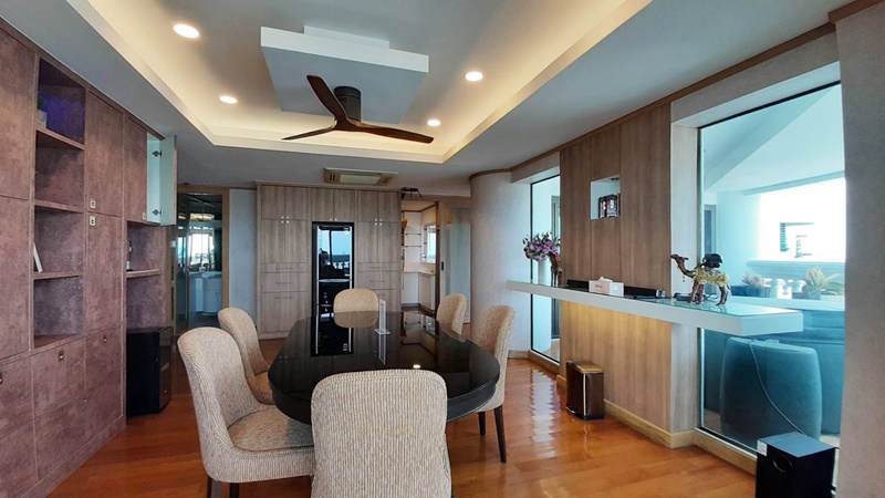 ให้เช่าคอนโด สเตท ทาวเวอร์ คอนโดมิเนียม พื้นที่ 174 ตรม. 2 ห้องนอน เช่า 90,000 บ/ด