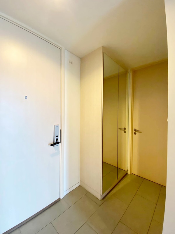 ให้เช่าคอนโด ไซมิส ราชครู พื้นที่ 67 ตร.ม. 2 ห้องนอน เช่า 32,000 บ/ด