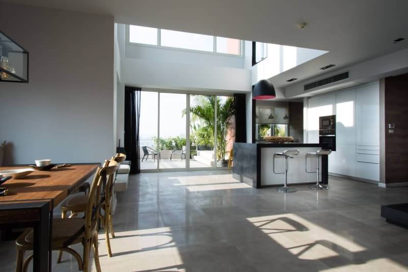 ขายคอนโด แมนฮัตตั้น ชิดลม พื้นที่ 217 ตร.ม. 3 ห้องนอน (เพนท์เฮ้าส์) ขาย70 ล้านบาท