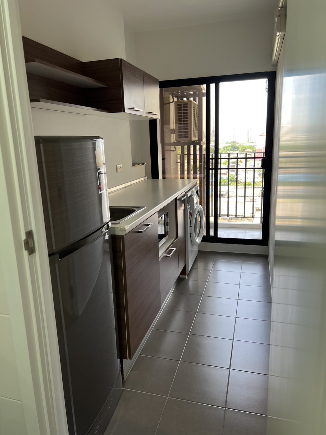 TD-Y14.1 ให้เช่าคอนโด เดอะ ทรี อินเตอร์เชนจ์ พื้นที่ 3ุุ6 ตร.ม. 1 ห้องนอน ชั้น 10 ราคา 9,500 บาท