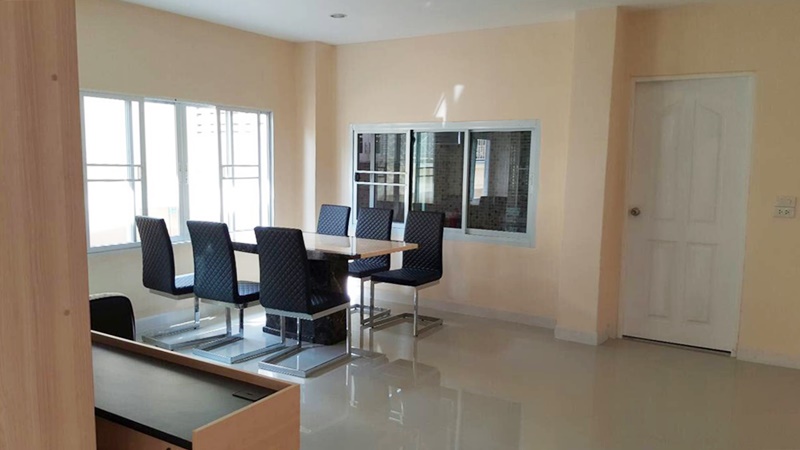 ขายบ้านเดี่ยว 2 ชั้น ย่านวิภาวดี 20 พื้นที่ 55 ตรว. 4 ห้องนอน ขาย 18 ล้านบาท