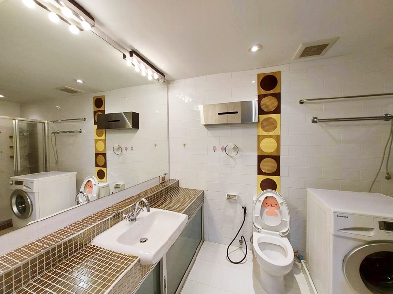 ขายคอนโด สเตท ทาวเวอร์ คอนโดมิเนียม พื้นที่ 68.23 ตรม. 1 ห้องนอน ขาย 7 ล้านบาท