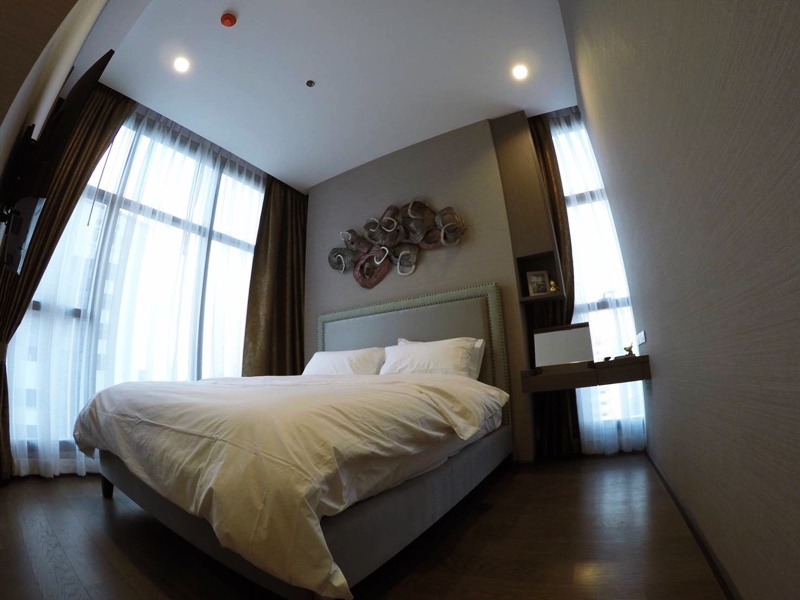 ให้เช่าคอนโด เดอะ ดิโพลแมท สาทร พื้นที่ 72 ตร.ม. 2 ห้องนอน เช่า 65,000 บ/ด