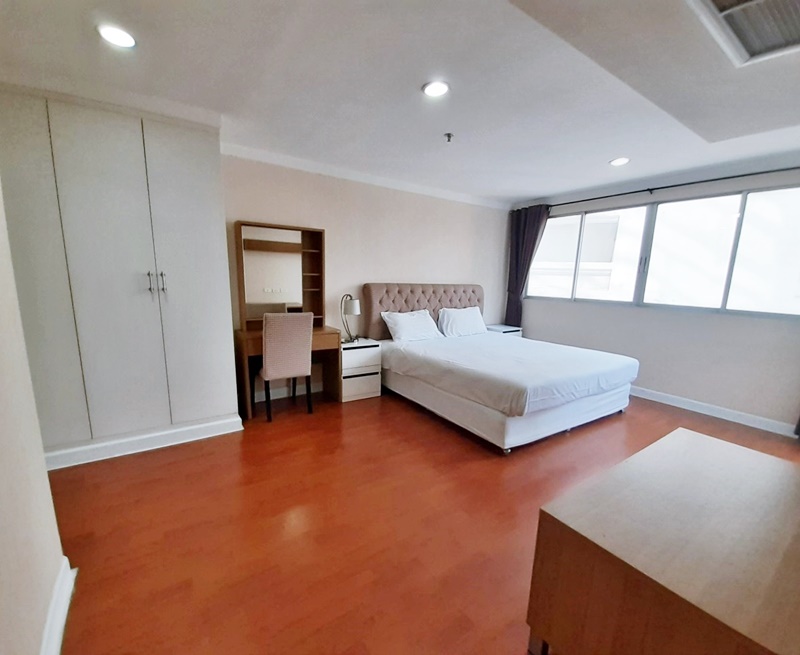 ให้เช่าคอนโด เดอะ วอเตอร์ฟอร์ด ไดมอนด์ สุขุมวิท 30/1 146 ตรม. 3 ห้องนอน 45,000 บ/ด