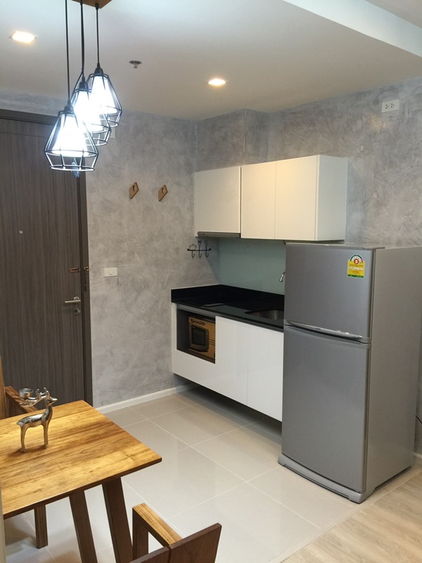 ให้เช่า/ขายคอนโด ควินท์ รัชดา 17 พื้นที่ 34 ตร.ม. 1 ห้องนอน เช่า 16,000 บ/ด ขาย 4.2 ล.