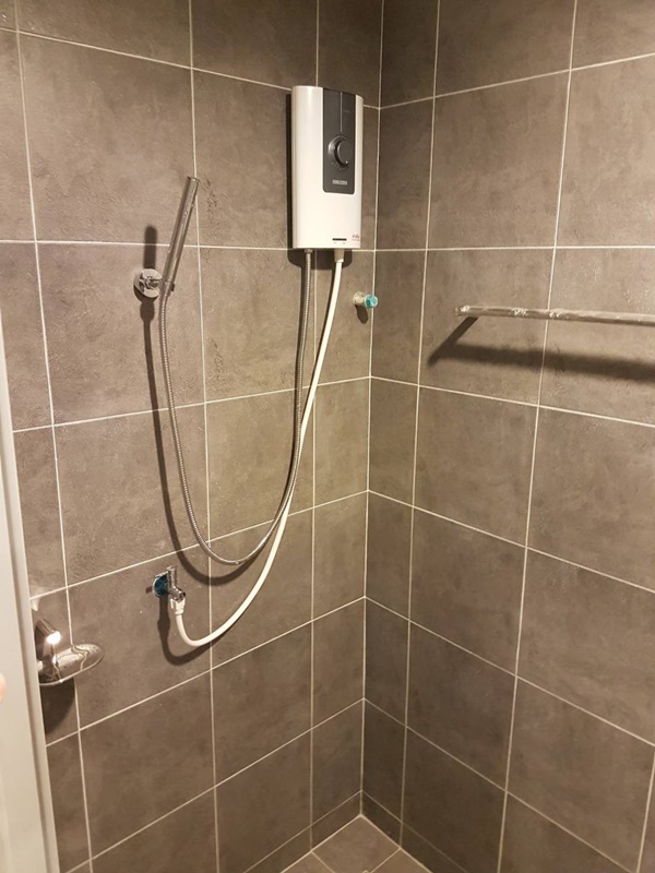 ขาย/ให้เช่าอาคารพาณิชย์ 3.5 ชั้น ย่านบางนา เช่า 35,000 บ/ด ขาย 8.5 ล้านบาท