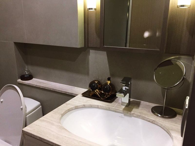 ให้เช่าคอนโด เดอะ ดิโพลแมท สาทร พื้นที่ 72 ตร.ม. 2 ห้องนอน เช่า 65,000 บ/ด