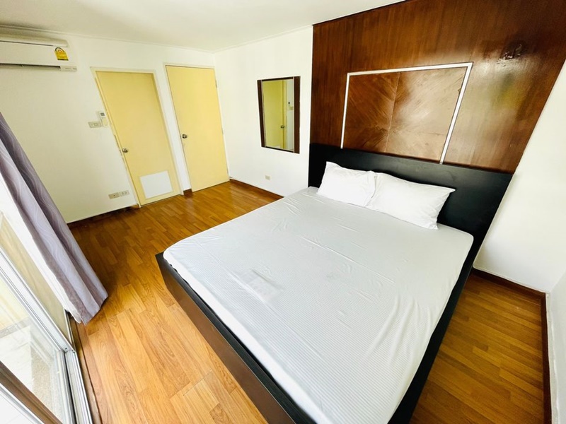 ให้เช่าคอนโด เดอะ วอเตอร์ฟอร์ด พระราม 4 พื้นที่ 108 ตร.ม. 1 ห้องนอน เช่า 18,500 บ/ด