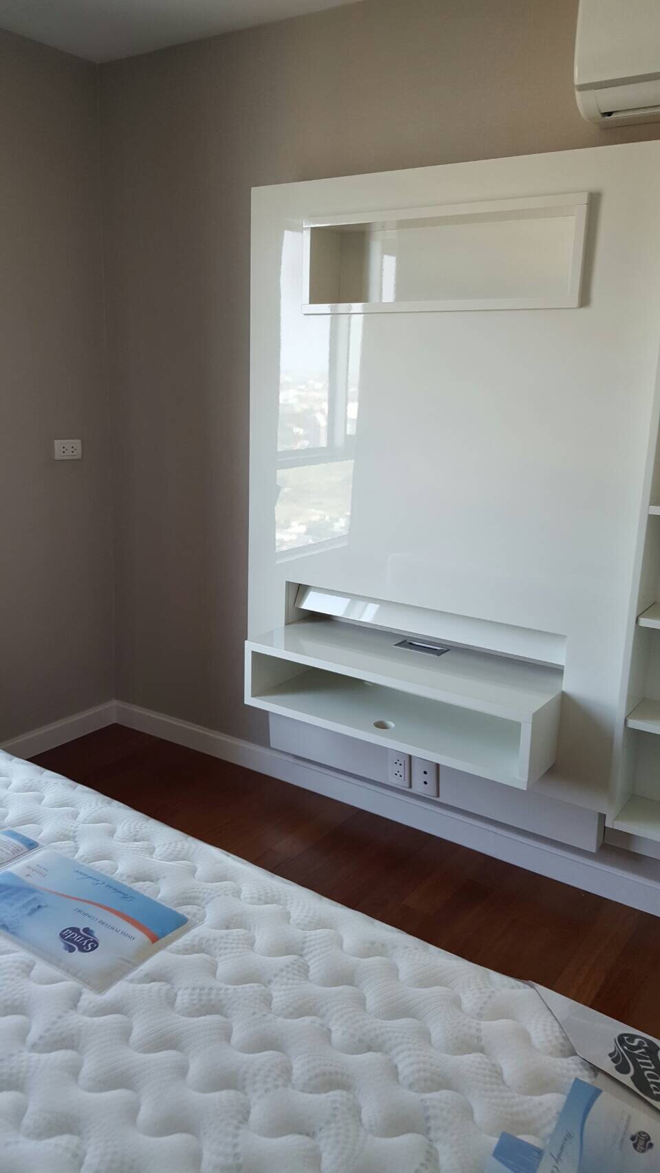 ขายคอนโด เบลล์ แกรนด์ พระราม 9 พื้นที่ 108 ตรม. 3 ห้องนอน ขาย 15 ล้านบาท