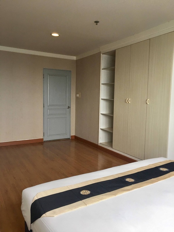 ให้เช่าคอนโด เดอะ วอเตอร์ฟอร์ด ไดมอนด์ 146 ตรม. 3 ห้องนอน เช่า 50,000 บ/ด