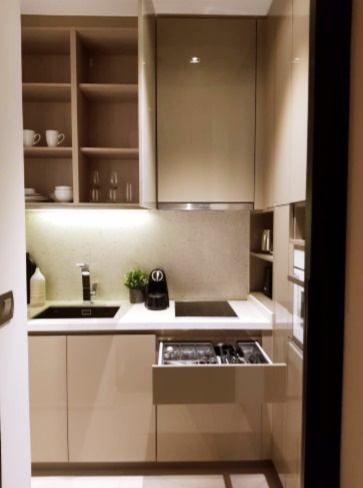 ให้เช่าคอนโด เดอะ ดิโพลแมท 39 พื้นที่ 54 ตร.ม. 1 ห้องนอน เช่า 70,000 บ/ด