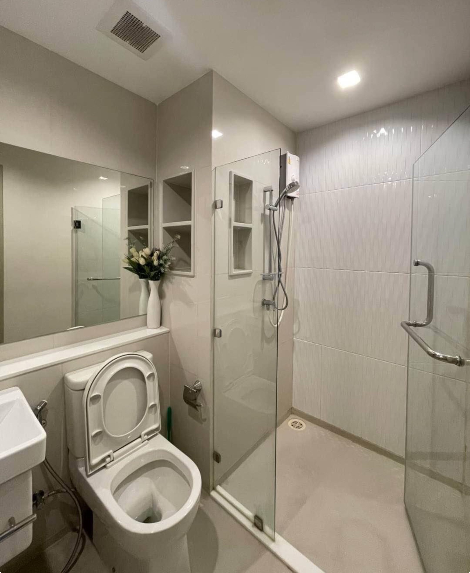 ให้เช่าคอนโด ไลฟ์ ลาดพร้าว พื้นที่ 35 ตรม. 1 ห้องนอน ราคาเช่า 23,000 บาท/เดือน