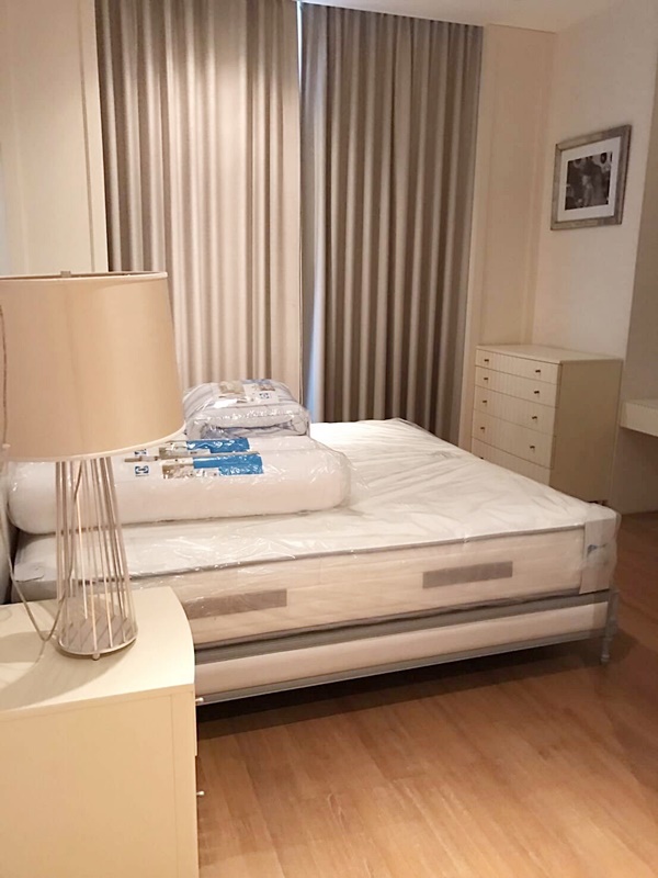 ขายคอนโด มิวนีค หลังสวน พื้นที่ 96 ตร.ม. 2 ห้องนอน ขาย 24 ล้านบาท