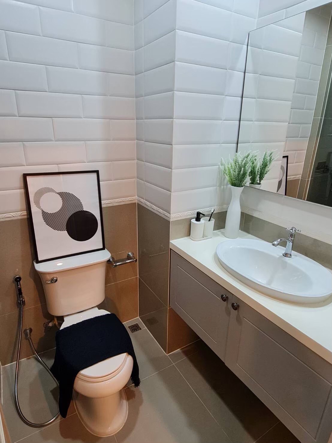 ให้เช่า ดิ เอดิเตอร์ สะพานควาย 30 ตรม. สตูดิโอ ราคาเช่า 16,000 บาท/เดือน