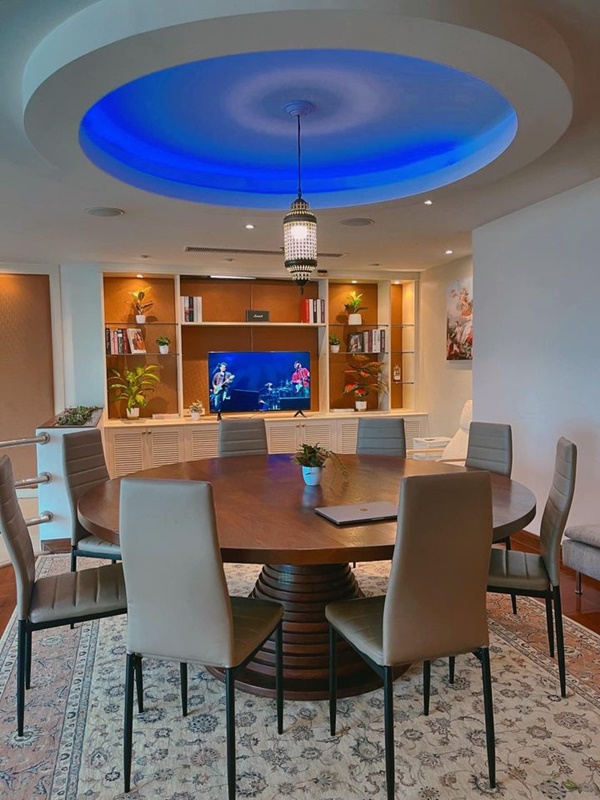 ให้เช่าคอนโด รีเจ้นท์ รอยัล เพลส 1 พื้นที่ 230 ตรม. 4 ห้องนอน เช่า 120,000 บาท/เดือน