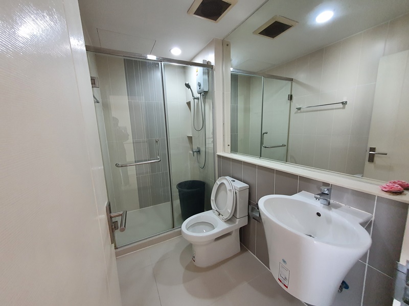 ขายทาวน์โฮม 3ชั้น ย่านรามคำแหง 39 พื้นที่ 32.2 ตรว. 3 ห้องนอน ขาย 6.9 ล้านบาท