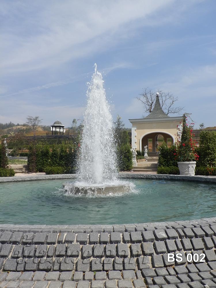 น้ำพุแต่งสวน ในโครงการ The BlueSky รีสอร์ท เขาค้อ