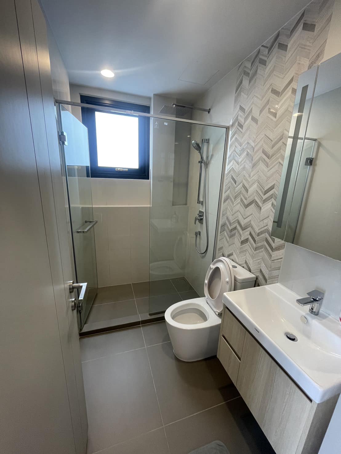 ให้เช่า คอนโด โอกะ เฮ้าส์ สุขุมวิท 36 พื้นที่ 50 ตรม. 2 ห้องนอน ใกล้ลิฟท์ เช่า 35,000 บาท