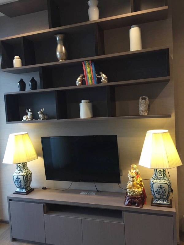 ให้เช่าคอนโด เดอะ ดิโพลแมท สาทร พื้นที่ 72 ตร.ม. 2 ห้องนอน เช่า 65,000 บ/ด