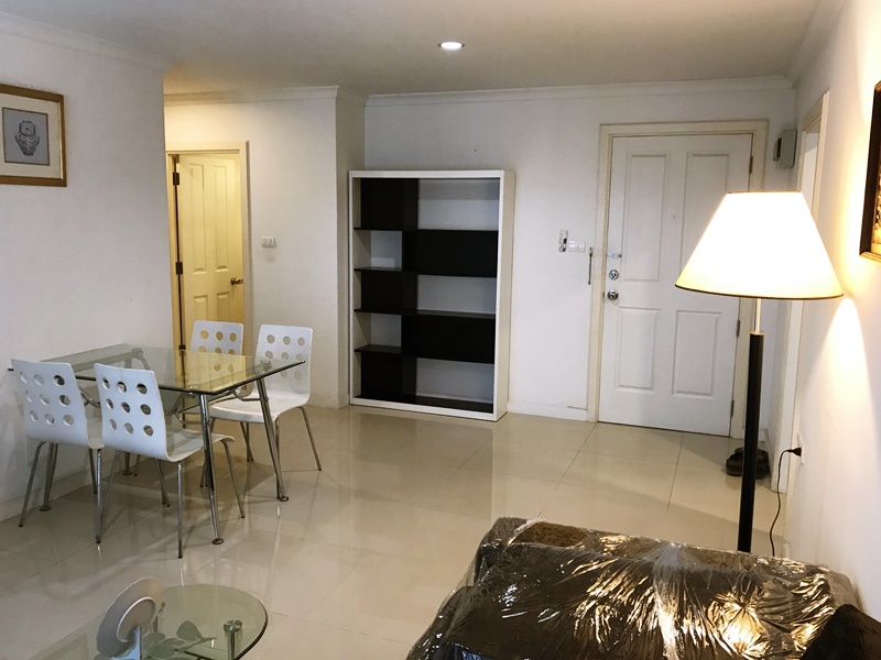 ให้เช่าคอนโด ลุมพินี เพลส พระราม 9 พื้นที่ 75 ตร.ม. 2 ห้องนอน เช่า 28,000 บ/ด