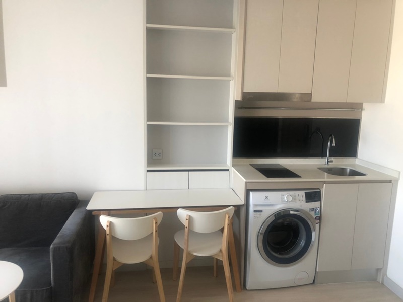 ให้เช่าคอนโด ไนท์ บริดจ์ ไพร์ม สาทร พื้นที่ 25 ตร.ม. 1 ห้องนอน ให้เช่า 16,000 บ/ด