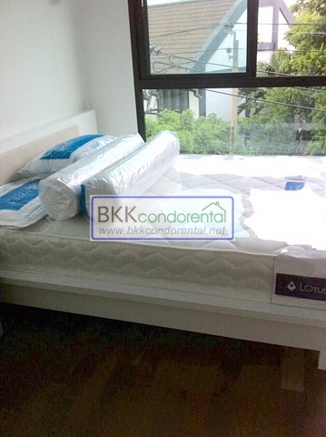 ขายคอนโด เลอ โคเต้ ทองหล่อ 8 ชั้น 4 พื้นที่ 34 ตรม. 1 ห้องนอน.