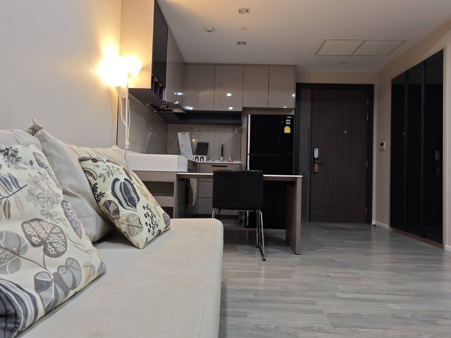 ขายคอนโด 333 ริเวอร์ไซด์ พื้นที่ 45 ตร.ม. 1 ห้องนอน ขาย 7.2 ล้านบาท