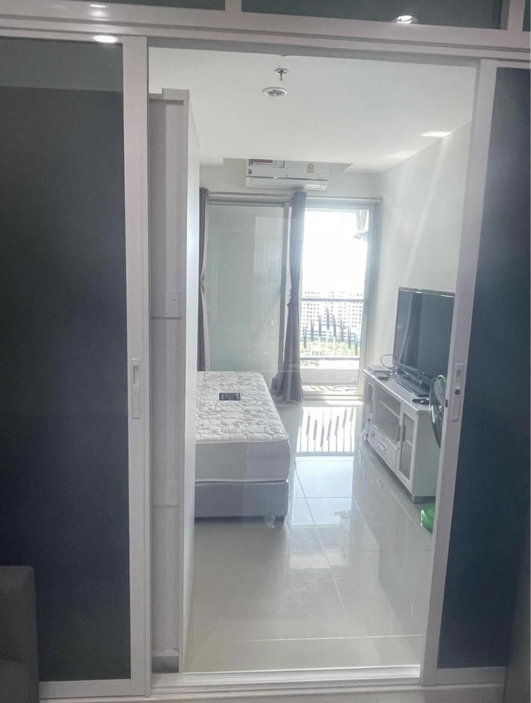 ให้เช่า อัสสกาญจน์ ทาวเวอร์ ศรีนครินทร์ พื้นที่ 28 ตร.ม 1 ห้องนอน ราคา 9,000 บาท/เดือน