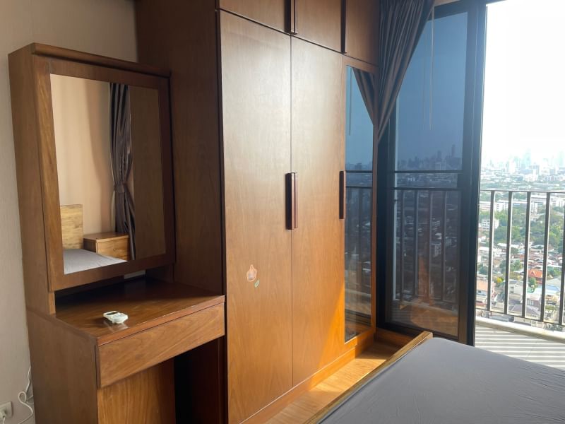 ขายคอนโด เดอะ ทรี อินเตอร์เชนจ์ พื้นที่ 37 ตร.ม. 1 ห้องนอน ขาย 2.95 ล้านบาท