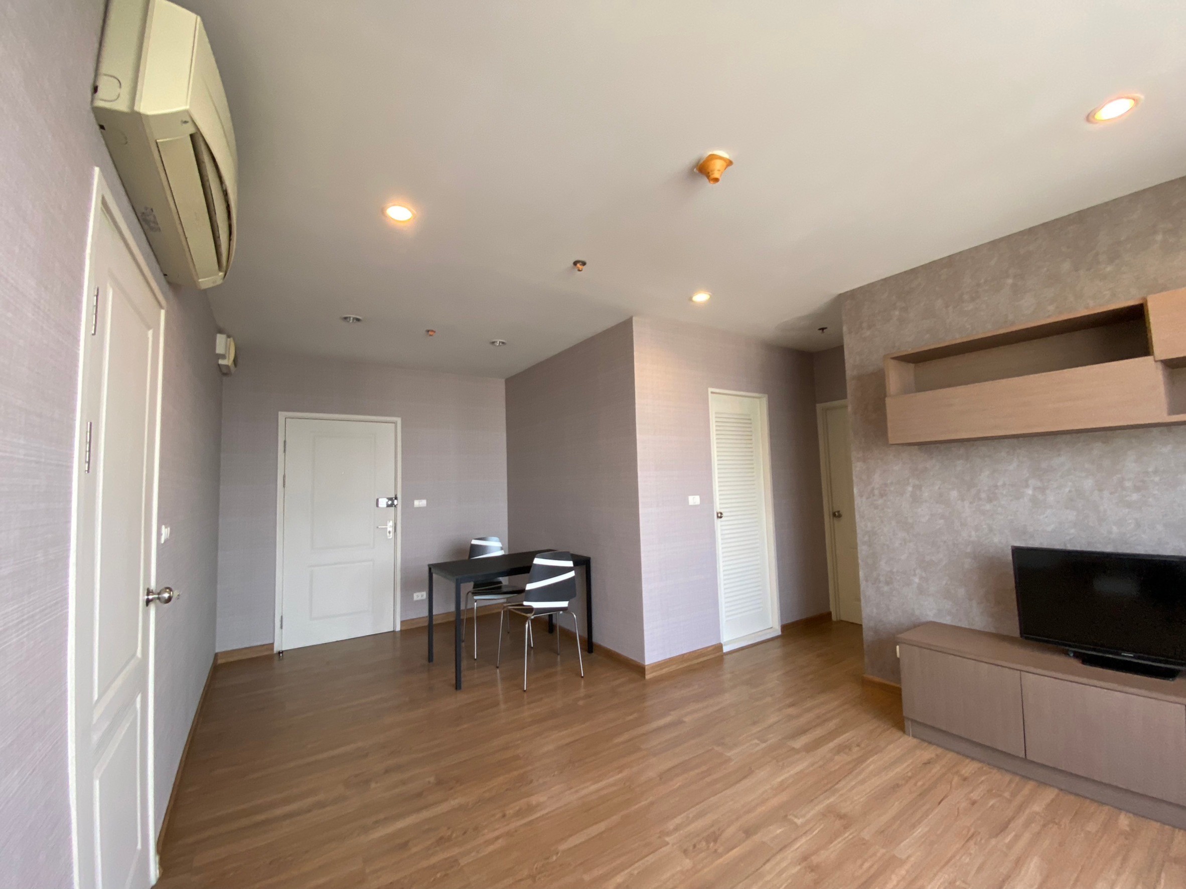 ให้เช่าคอนโด เดอะ ทรี บางโพ สเตชั่นพื้นที่ 54 ตร.ม. 2 ห้องนอน เช่า 22,000 บ/ด