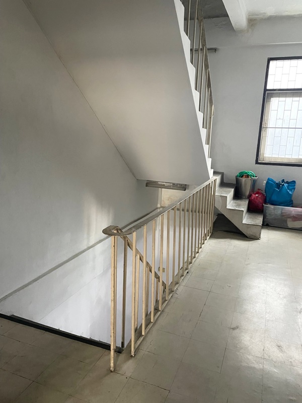 ขายตึกแถว 4 ชั้น ย่านสุขุมวิท 49 พื้นที่ 15 ตารางวา ขาย 18 ล้านบาท