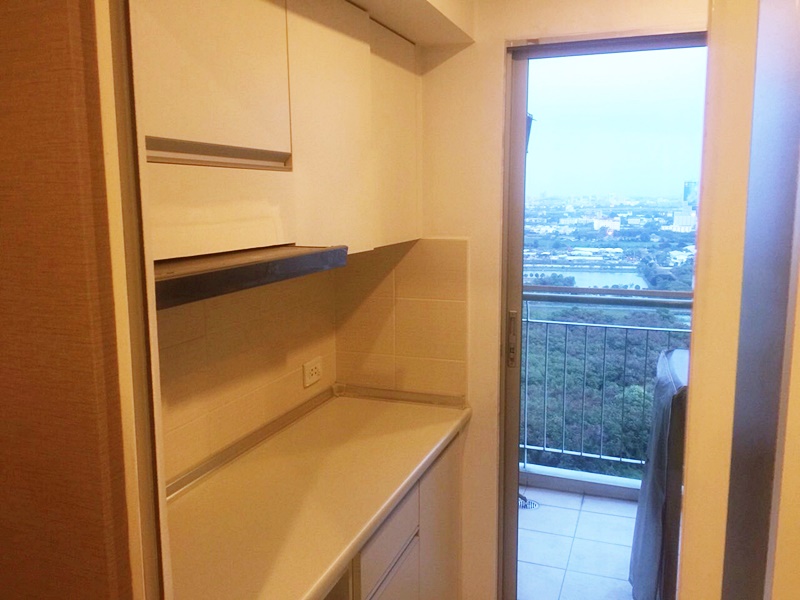 ให้เช่าคอนโด ลุมพินี เพลส พระราม 9 พื้นที่ 35 ตร.ม. 1 ห้องนอน เช่า 13,000 บ/ด