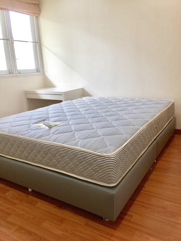 ให้เช่าบ้านเดียว 2 ชั้้น ย่านสาทร พื้นที่ 60 ตารางวา 3 ห้องนอน เช่า 40,000 บ/ด