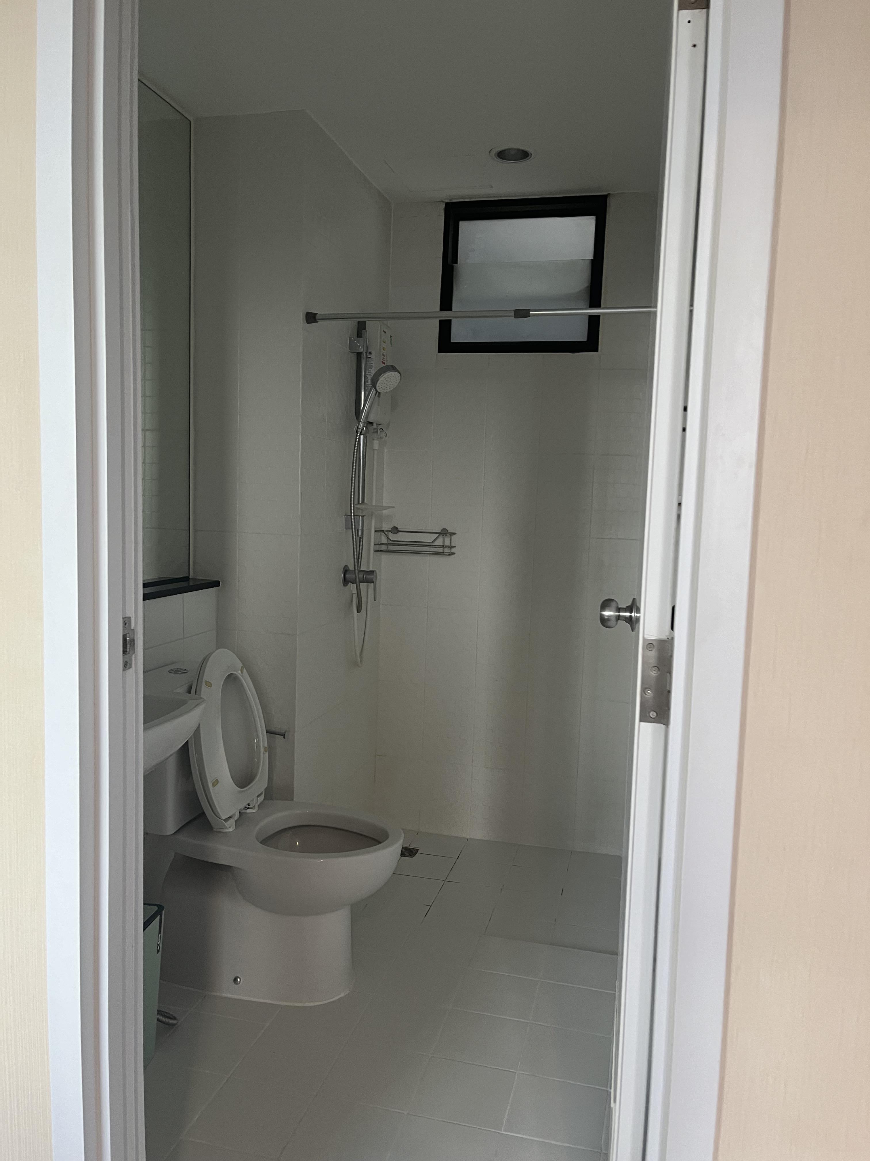 PV-P19P.3 ให้เช่าคอนโด เดอะ ทรี อินเตอร์เชนจ์ พื้นที่ 60 ตร.ม. 2 ห้องนอน ห้องน้ำ เช่า 23,000 บ/ด