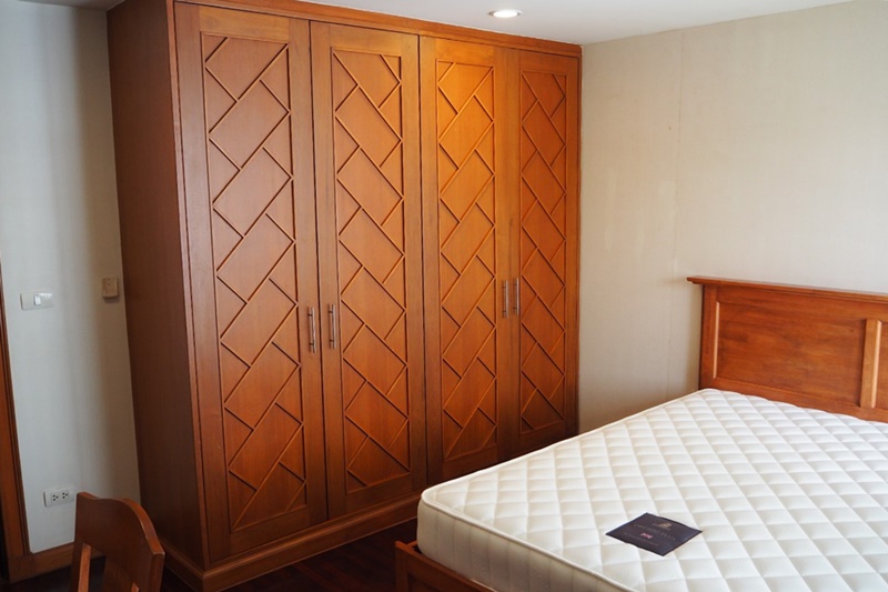 ให้เช่าคอนโด นาการะ แมนชั่น พื้นที่ 200 ตร.ม. 3 ห้องนอน เช่า 60,000 บ/ด