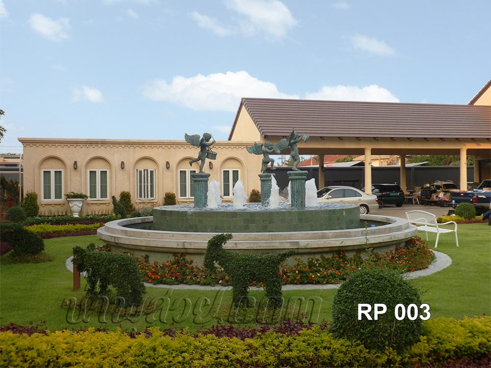 บ่อน้ำพุประติมากรรมคิวปิด ดนตรี