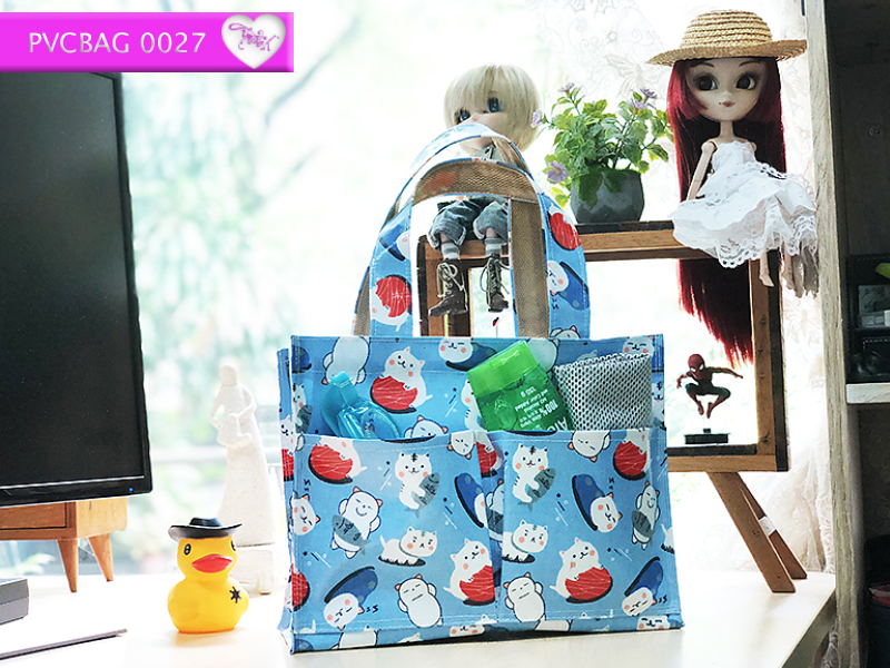 กระเป๋าผ้าเคลือบ PVC กันน้ำ ใส่เอกสาร (A5) ฟ้า.แมวกอดซูชิ