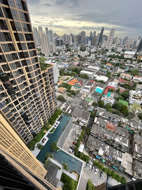 ให้เช่าคอนโด โอกะ เฮ้าส์ สุขุมวิท 36 พื้นที่ 34.75 ตรม. 1 ห้องนอน เช่า 17,000 บ/ด