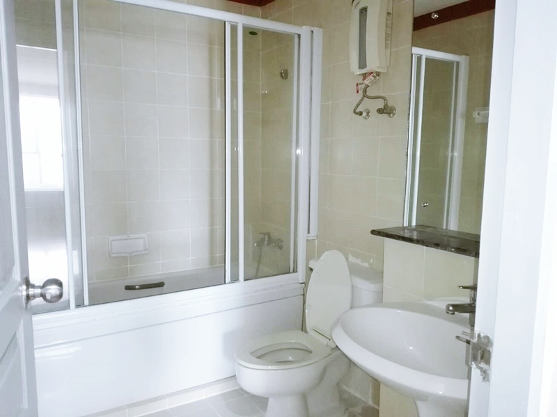 ให้เช่าคอนโด เดอะ วอเตอร์ฟอร์ด ไดมอนด์ 121 ตรม. 3 ห้องนอน เช่า 44,800 บ/ด